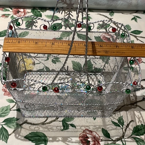 Sparkling Silver Wire Holiday Basket w Handle. Snowflakes, Green & Red Balls - Picture 8 of 9